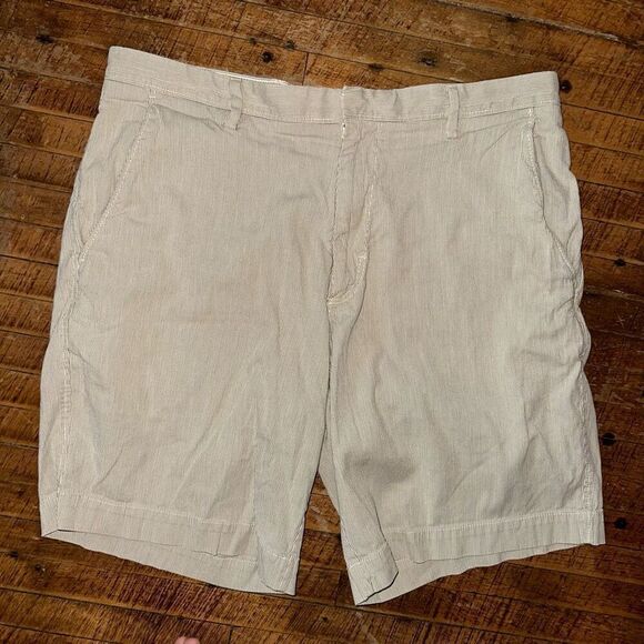 Banana Republic flat front pin stripe 36 business casual shorts - Picture 1 of 3